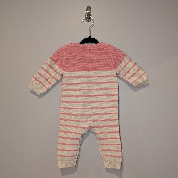 💙2 For 15💙 Gap Pink Knit Romper - Picture 2 of 3